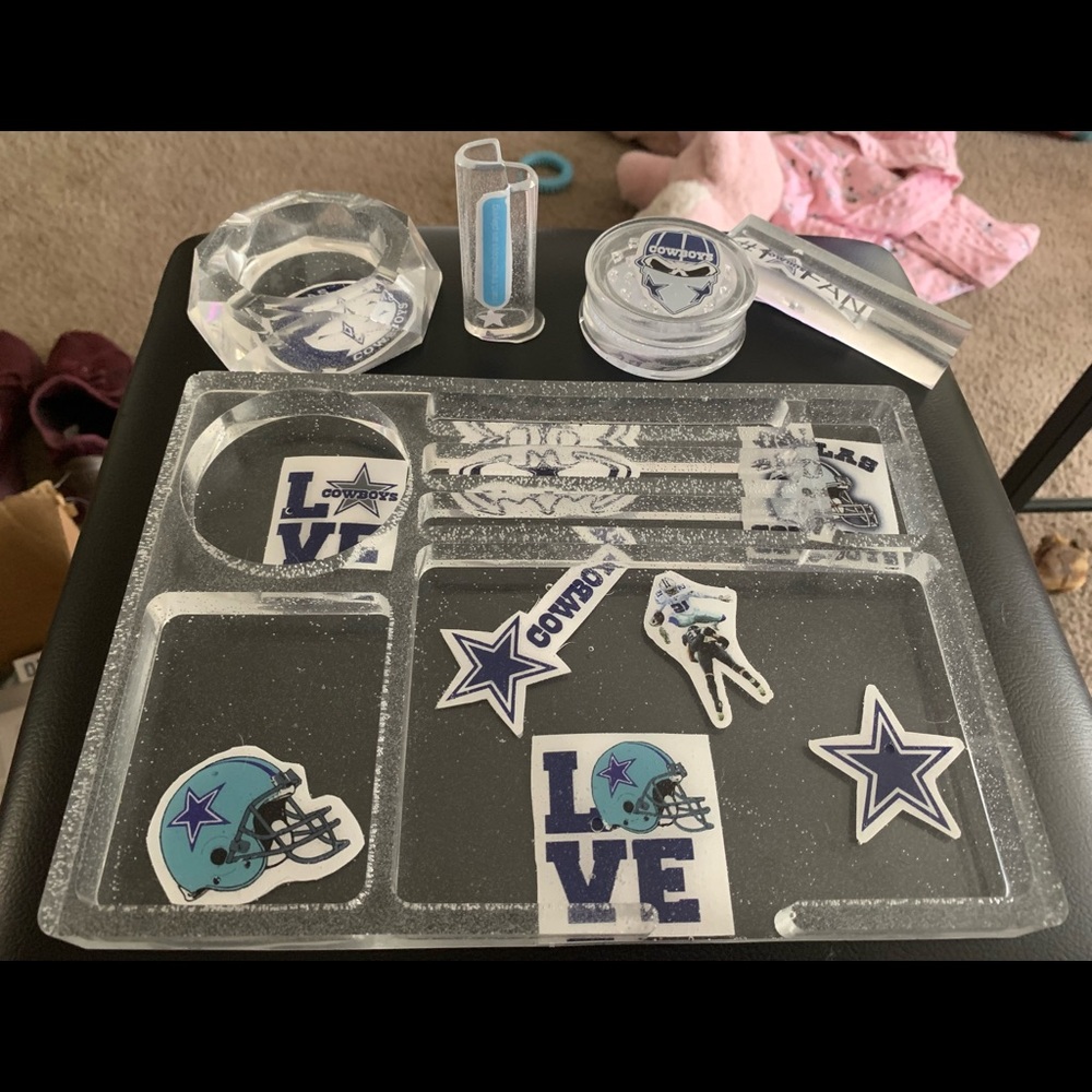Customized smoke tray with Grinder and holder and ash tray and Roller